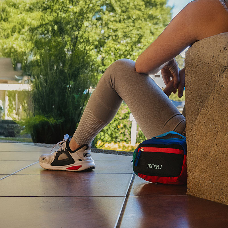 Cangurerita negro rojo